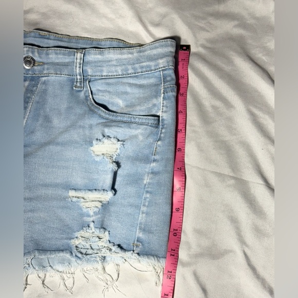 Shein Women’s Light Wash Distressed Jean Shorts Size L – Frayed Hem, High Rise - Picture 4 of 10